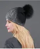 Ny Casual Winter Skullies Fauries Stickad Ull Varm Hattar Mode Pom Pom Real Raccoon Fur Caps Skullies Hat för Kvinnor Skriv ut päls keps