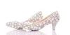 Frühling Luxuriöse Strass Hochzeit Schuhe Beide Seiten Große Kristall Brautjungfer Schuhe Abschlussfeier Prom Schuhe Dame Formale Schuhe Mit Mittlerem Absatz