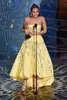 2016 88º Oscar Vestidos de Celebridades Alicia Vikander Amarelo Strapless Alta Baixa Tafetá com Contas Lantejoulas Uma Linha Red Carpet Gowns8450284