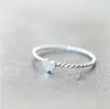 패션 낭만적 인 하트 모양의 약혼 반지, 스레드 링의 세 가지 색상은 ms 심장 링 축제 최고의 선물
