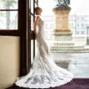 Amazing Lace Appliques Bröllopsklänning Mermaid Sexig Keyhole Tillbaka Beaded Robe de Marie V-Neck Bridal Gowns