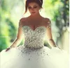 Långärmad bröllopsklänningar med rhinestones vår quinceanera Klänningar Kristaller Vintage Bridal Gowns Backless Ball Gown Bröllopsklänning