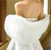 Barato 2021 Novo design White Wedding Wrap The Beautiful Wrap Wedding Bridal Special Ocidental Shawl2277081