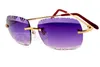 19 neue Farbstichlinsen Hochwertige geschnitzte Sonnenbrille 8300765 Casual Ultralight Metal Spiegelbeine Sonnenbrillen Größe 561817322378