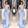 Sky Blue Off The Shoulder Bridesmaid Dresses 2018 Lace Appliques Mermaid Maid of Honor Gowns Sweep Train Bröllop Formell Party Dress Cheap