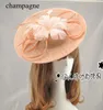 Vintage Multi Color Bridal Hats for Woman Hats Pillbox Fascinator Hats Wedding Guest Hat Formell kväll Huvudbonad Feather Perching 2724338