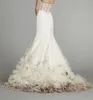 2017 Superbes Robes De Mariée A-ligne Corset Sans Bretelles Dos Ouvert De Luxe Volants Chapelle Train Robes De Mariée En Organza Avec Fleur À La Main