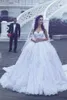놀라운 사이드 Amahad 웨딩 드레스 끈으로 Applique 볼 가운 신부 가운 사우디 아라비아 두바이 결혼식 Vestidos 맞춤 제작