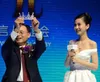 Celebrity Angelababy Wedding Tiarascrown fausse perles ramionnage accessoires de mariée coiffures de mode mariée bijoux de luxe 5483437