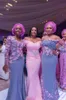 Gorgeous Aso Ebi Druhna Dresses Off The Ramię Flora Aplikacje Długie Rękawy Maid of Honor Suknie Ruffles Wedding Guest Prom Party Dress