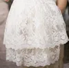 2022 İlk Communion Elbiseler Beyaz Fildişi Dantel Yarım Kollu Yüksek Boyun Doğum Günü Partisi Çiçek Küçük Bebek Kız Toddler Pageant Elbise Şapka