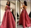 진한 빨간색 레이스 아플리케이션 저녁 공식적인 드레스 2020 새로운 고품질 백리스 댄스 파티 가운 연예인 드레스 410