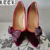 2017 Nuove pompe singole da donna in velluto rosso vino OL selvaggio Eleganti scarpe da sposa con punta a punta con nodo a farfalla