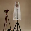 뜨거운 놀라운 패션 디자이너 베스트 세일 낭만적 인 손목 길이 흰색 레이스 Applique 베일 Mantilla 베일 신부 머리 조각
