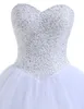 Elegant vit 2021 Beaded Sweetheart Bröllopsklänningar Bollklänningar Tulle Sequins Lace Up Golvlängd Bröllopsfest Brudklänningar Q37