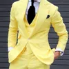 Tuxedos de noivo super bonito do noivo de um botão Amarelo Pico de lapela do homem de casamentos Blazer massaceiro