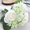 Искусственные цветы букеты свадебных украшений цветов Ярких цветов невеста держит цветы могут быть повторены использованы