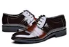 Gratis frakt män läder skor pekade tå lace-up mens skor lägenheter mode splice affärsklänning skor för män storlek 39-44