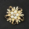 Flower Buquet Pearl Brooch Pin Diamentowe broszki imprezowe garnitur biznesowy Dress Top Corsage dla mężczyzn Kobiety Wedding Biżuter