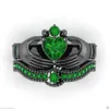 Irlandia Eternal Claddagh Ring Sets Classic 10KT Czarny Złoto Wypełniony 1CT Heart Green Sapphire Obrączka ślubna dla kobiet Prezent Rozmiar 5-11