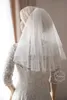 Hot spalla di lunghezza velo da sposa due strati Bridal Veils bordo in rilievo di Tulle Bianco Avorio Champagne Con Lega pettine del nuovo progettista Disponibile