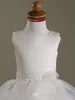 2022 Prinsesjurken Witte kleine meisjes mode vierkante halslijn gelaagde teallengte kralen satijn organza ball jurk bloemenmeisje dre8428359