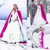 Bröllop Bridal Fantasy Full längd Hooded Cape White Fur Muff Saturin Foder och Ultra Warm Fill Winter Women's Cloaks