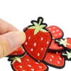 DIY Strawberry Patches do odzieży Iron Hafted Patch Applique Iron na łatach do szycia Akcesoria Zakładki na ubraniach D3166