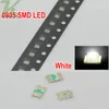 3000pcs / Rolle SMD 0805 (2012) Weiße LED-Lampendioden ultra hell