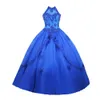 Vestidos de quinceanera klänning hög nacke kunglig blå maskerade boll klänningar tulle applique sequined keyhole back prom sweet 16 klänningar