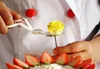 新しい到着実用的なプラスチック製の鋏フォンダンDIYの装飾花リフターケーキエッジ飾るキッチンツール