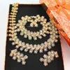 Conjuntos de jóias Para As Mulheres Banhado A Ouro Claro Cristal Do Partido Do Casamento Colar Brincos Bangle Anel Vestido de Casamento Acessórios Traje