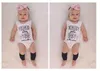 Sevimli Bebek Yaz Tulum 2016 Yeni Bebek Beyaz Kolsuz Harfler Baskılı Tulumlar Toddler% 100% Pamuk Romper Yenidoğan Tek Parça Onesies