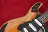 Masterbuilt Stevie Ray Vaughan Numéro One Strat Strat Guitare Guitare gauche Tremolo Bridge Gold Hardware Vintage Taillers1539052