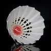 الجملة الشحن مجانا الأصلي wecan badminton shuttlecock الأحمر ريشة shuttlecock أفضل درجة دطة ريشة shuttlecock للبطولة