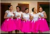 Nigerian White and Fushia Lace Aplikacja Druhna Suknie Cap Sleeve Długość Knee Puffy Maid of Honor Suknie Plus Size Wedding Guest Suknie