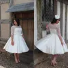 Plus storlek kort knä längd bröllopsklänningar 2017 vintage spets halv ärm satin med båge sash land brudklänningar skräddarsydda EN10193