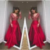 Röda långa ärmar prom klänning med överkjolar spets applique djupa v-neck sjöjungfrun formella slitage kväll klänningar satin sopa tåg fest klänning