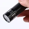 vente en gros la plus récente mini lampe de poche portable à lumière UV à 9 LED, lampe torche de randonnée en alliage d'aluminium détectant la lampe UV à LED, avec boîte 3498284