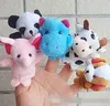 W magazynie Unisex Toy Finger Puppets Finger Animals Zabawy Śliczne kreskówki dzieci039s Toy Pchasze Zwierzęta Toys6485080