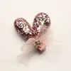 Nieuwe babyhaarclips Glitter Love Heart met mini -kantenbogen Kinderen haarspelden 20 stks/veel schattige meisjesaccessoires