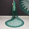 Real Pos 3 mètres une couche paillettes dentelle bord vert voile de mariage avec peigne beau voile de mariée NV71002335