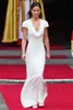 Famosos vestidos de dama de honra Pippa Middleton com decote em V Sexy Draped Deep e deslumbrante manga curta, vestido de botão coberto