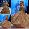 2018 Ragazze Pageant Abiti Principessa Sparkly Gold Paillettes Gioiello Collo Maniche lunghe Piano Lunghezza Bambini Flower Girls Dress Abiti di compleanno economici