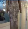 Robe de soirée Yousef aljasmi Kim kardashian Manches longues Col haut Gaine en cristal Almoda gianninaazar ZuhLair murad