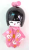 ¡Caliente! 40 piezas 9 cm madera clásica LINDO Oriental japonés KOKESHI muñeca con KIMONO figura muñeca niñas niños juguetes regalo en cajas