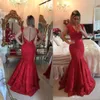 2017 Sexy Donkere Rode Avondjurken V-hals Volledige Kant Parels Mermaid Bow Prom Dresses Plus Size Sheer Open Back Formal Party Jassen