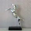 Jumping Horse Sculpture Crafts Art Lucky Creative Multi Color Decoration con resina in fibra di vetro per regali aziendali