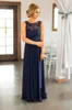 Abiti da damigella d'onore Paese economico per matrimoni Blu navy Collo gioiello Chiffon Appliques di pizzo Lunghezza del pavimento Taglie forti Abiti da damigella d'onore formale