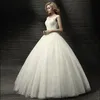 Lyxig nyaste design scoop vacker bröllopsklänning spets blomma applique korsett tulle kjol brudklänningar
